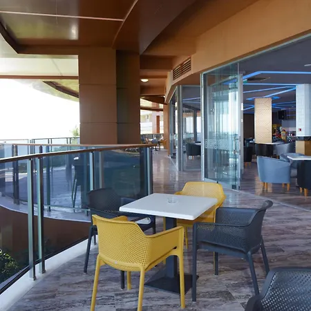 Отель Paradise 5*