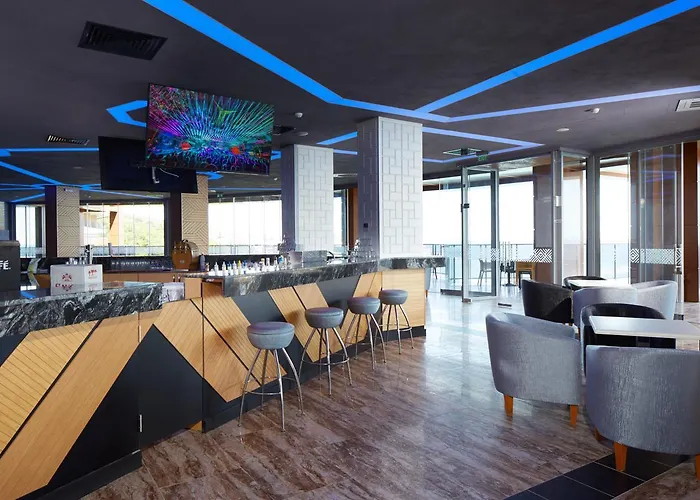 Paradise אלניטה