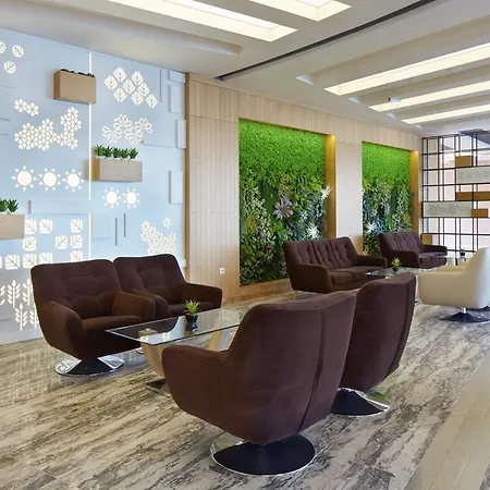 Paradise Hotel Elenite