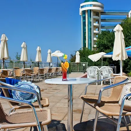 Paradise Hotel Elenite